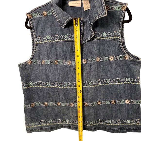 Alfred Dunner Womens Embroidered Denim Vest Size 12 Button Front Sleeveless - Picture 13 of 13